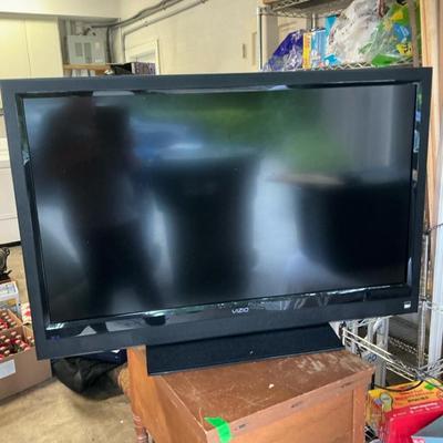 Vizio LCD HDTV 42” TV E420VO