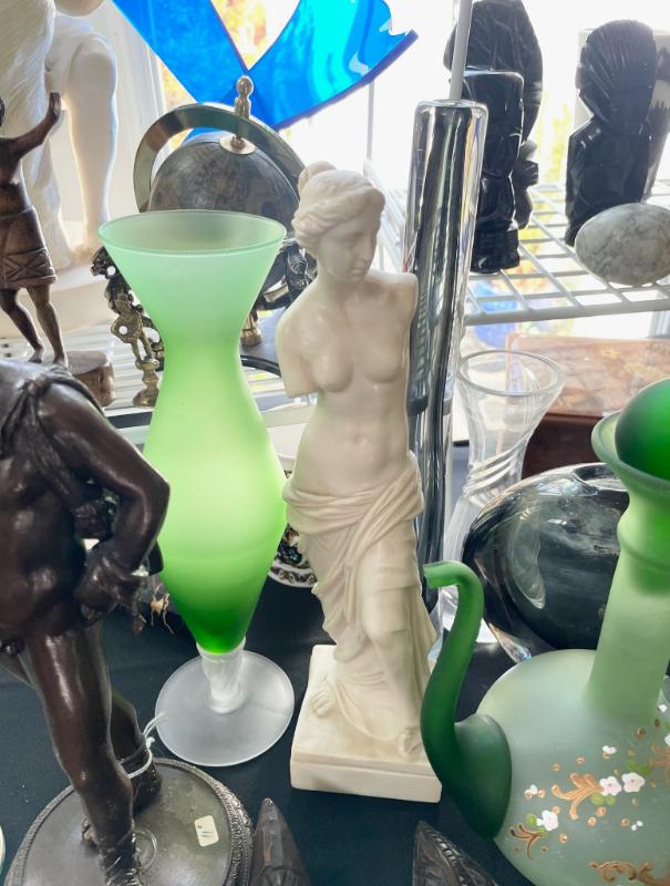 Sale Photo Thumbnail #267
