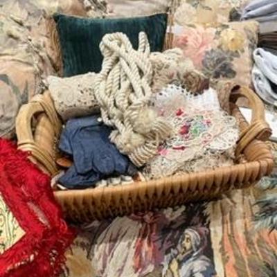 Sale Photo Thumbnail #129
