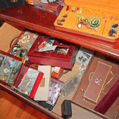 Sale Photo Thumbnail #156