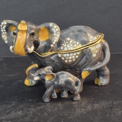 Cracker Barrel Jeweled Collection "Elephant with Baby" Hinged Trinket Box - In Original Box