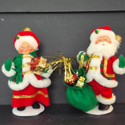 Vintage Annalee Christmas Elegance Mr. & Mrs. Claus
