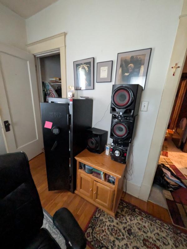 Sale Photo Thumbnail #29