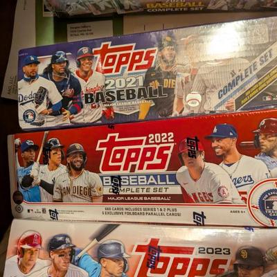 This is a fantastic opportunity for any baseball fan or card collector to get a complete, factory-sealed set of Topps baseball cards....