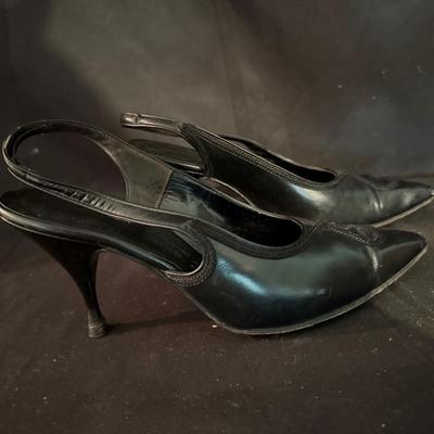 Lot 427: Lot of 4 Women’s Vintage High Heels Size 6.5