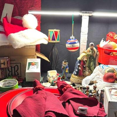 Lot 165:  Christmas Decor Including Musical Holy Family Figurine