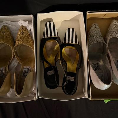 Lot 423: Lot of 3 Pairs Women’s High Heel Shoes – Size 7 ½ (Timothy Hitsman Designer)