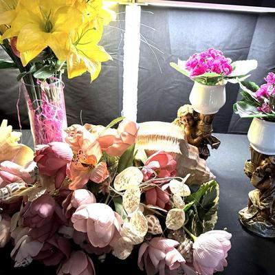 Lot 163: Adorable Cherub Candle Holders (or Not!), Shell Decor, Daffodils To Brighten Any Room