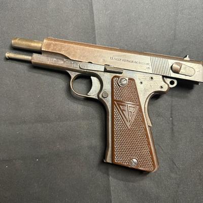 Lot 501: WWII Radom VIS 35 Pistol – German Occupation, Matching Numbers