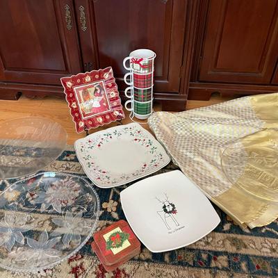 Small Lot Of Christmas Items Including A Tree Skirt