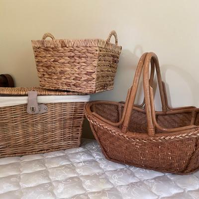 Lot Of 3 Baskets