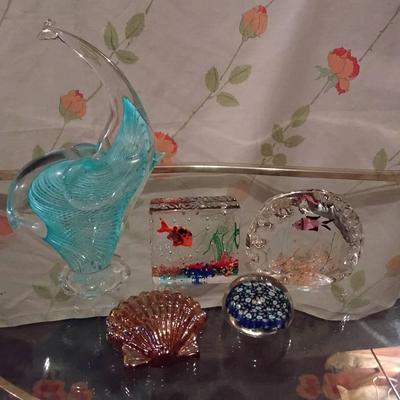 Lot Of Small Art Glass Items