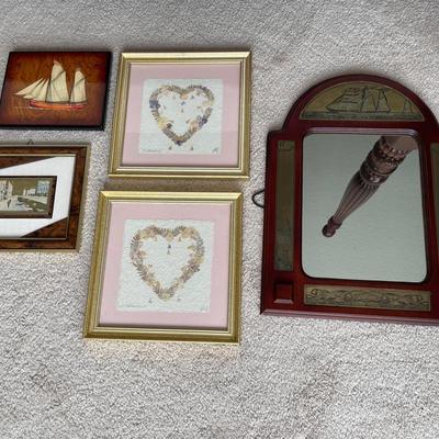 5 Pieces Of Wall Decor Including A Mirror 