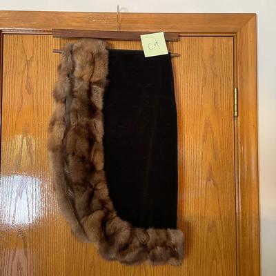 Velvet Shawl With Fur Trim