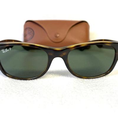 Ray Ban Wayfarer Sunglasses RB2132