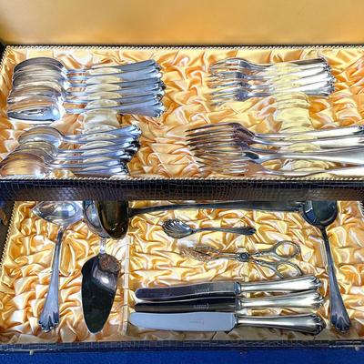 W.P And Co Silver Plated Flatware Set 