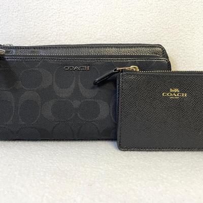 Coach Signature Logo Wristlet And Pebbled Leather ID Wallet 