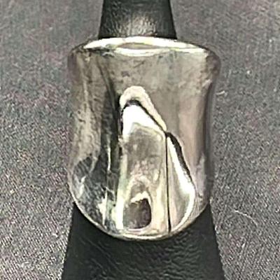.925 Sterling Silver Bold Polished Saddle Ring, Size 6 