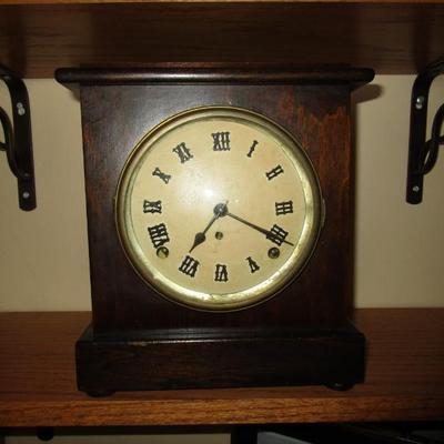 Sale Photo Thumbnail #30: Mantle Clock - no names, 9.5"H x 8.5"W
