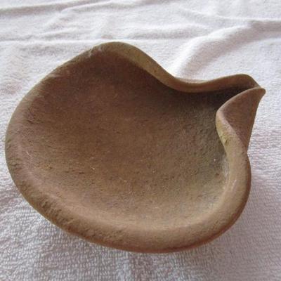 Sale Photo Thumbnail #90: Biblical era oil lamp.