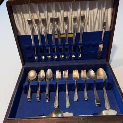 Heirloom Plate Silverware With Box