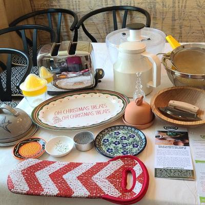 Vintage Sunbeam Toaster & Assorted Kichen Helpers