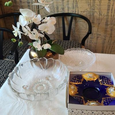 Bowls & Faux Orchids 