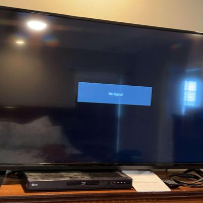 Vizio 49" Flatscreen TV with LG Blu-ray Player