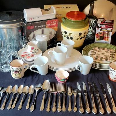 Vintage Melmac Dinnerware & Kitchen Essentials Collection
