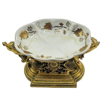 Lot 200   
Stylebuilt Gild Ormolu Cherubs, Porcelain and Metal Soap Dish