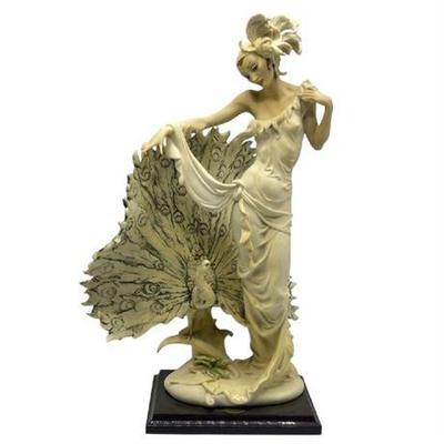 Lot 209   
Giuseppe Armani Florence 1994, "Isadora" Model 633 C Statue