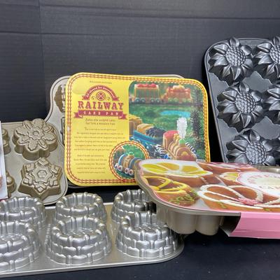 New Cake Pans: Railway, Snowflake, Buttercup, Sunflower And Others 