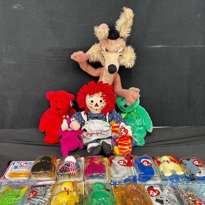 Ty Beanie Babies, 85th Raggedy Ann, Wile E Coyote & More! 