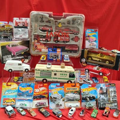 Die Cast Cars Including Hot Wheels, Ertl And More 