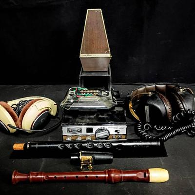 Vintage Musical Instruments & Audio Gear – Seth Thomas, Dolmetsch, Realistic & More\\n