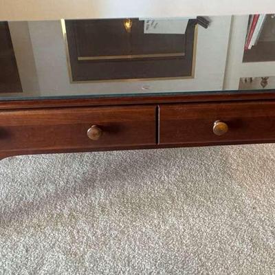 Traditional-Style Dark Wood Coffee Table 