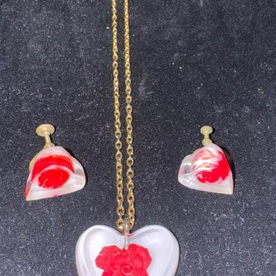 Vintage Necklace and Clip On Earrings (Reversed Carved Glass)