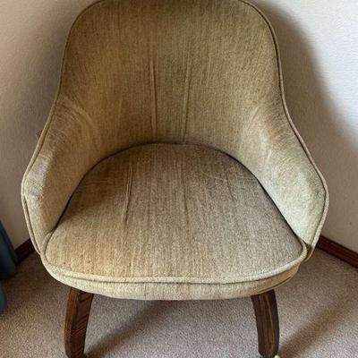 Retro Chair in Green Fabric on Wooden Legs With Wheels! 