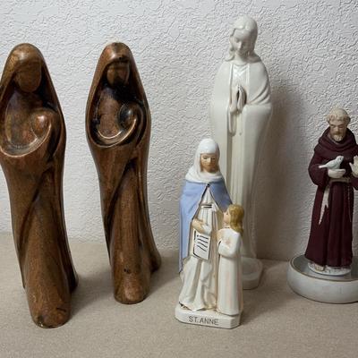 Praying Group (Sanmyro, Goebel Hummel And More)