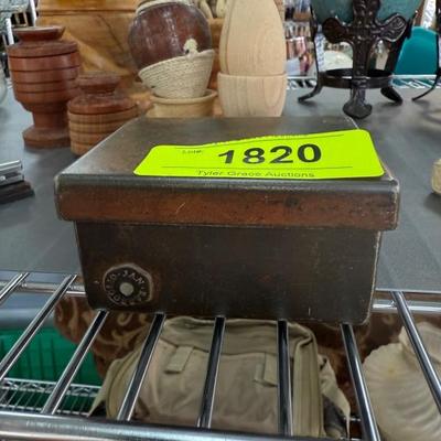 Sale Photo Thumbnail #424