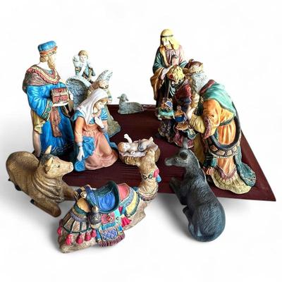 Kirkland Signature Porcelain Nativity Set 75177