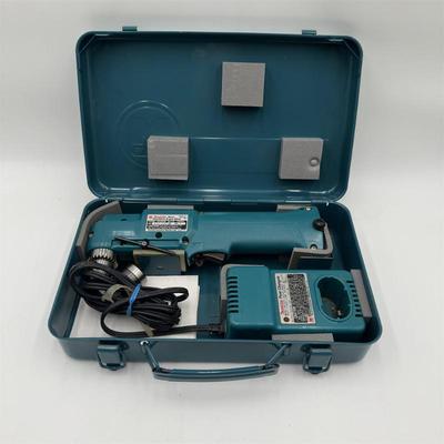 Makita 10mm Cordless Angle Drill