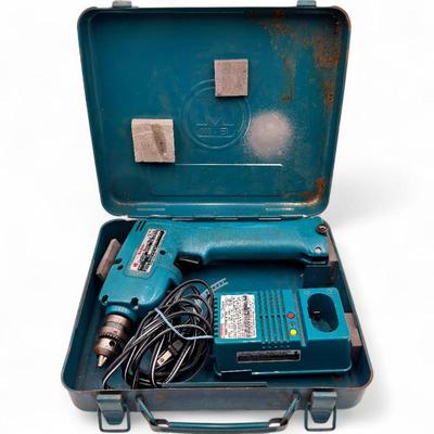 Makita Cordless Driver Drill