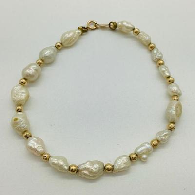 Sale Photo Thumbnail #132: 14K Yellow Gold and Freshwater Pearl Bracelet