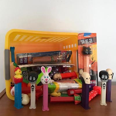 Pez Candy Dispenser Collectibles, Holiday (30)