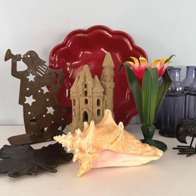 Eclectic Coastal Décor Assortment (8)