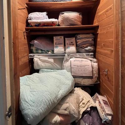 Closet Cleanout with Bedding, Martha Stewart, Eddie Bauer