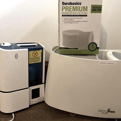 Humidifiers with Filters
