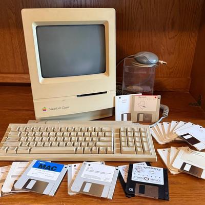 Apple Macintosh Classic Computer (M0420) With Keyboard, System Disks, Etc
