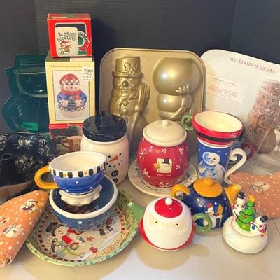 Christmas Table Top Decor With Cake Molds, William And Sonoma 